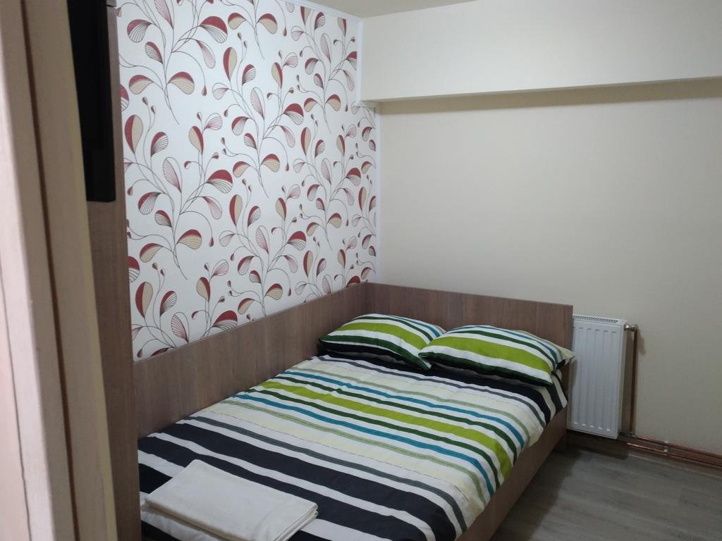 Nelana Hostel Cluj-Napoca Ngoại thất bức ảnh