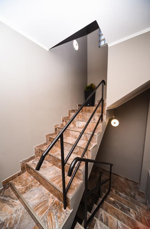 Nelana Hostel Cluj-Napoca Ngoại thất bức ảnh